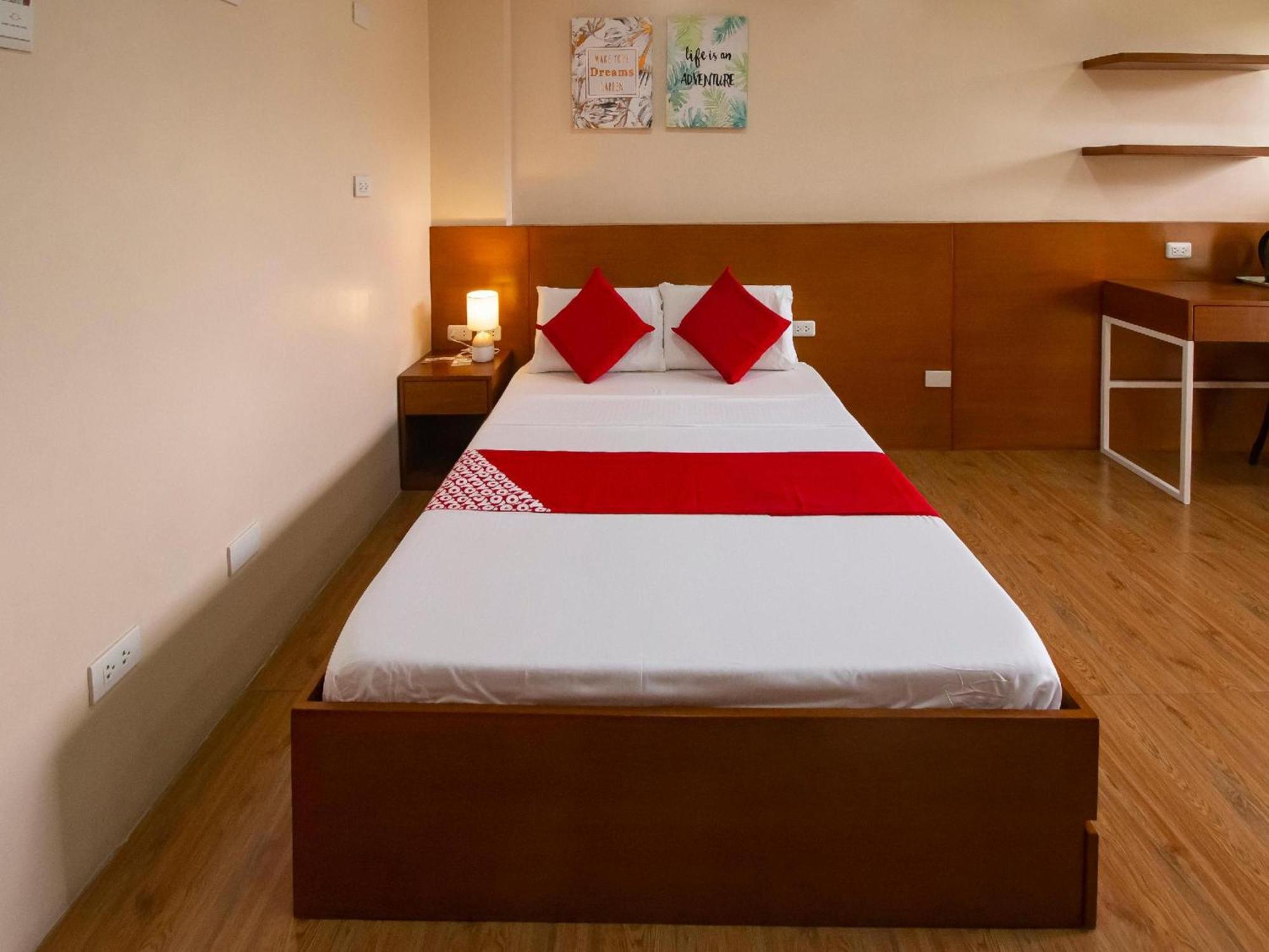 Super Oyo 832 The Teepee Place Hostel & Residence Inn Cebú Exterior foto
